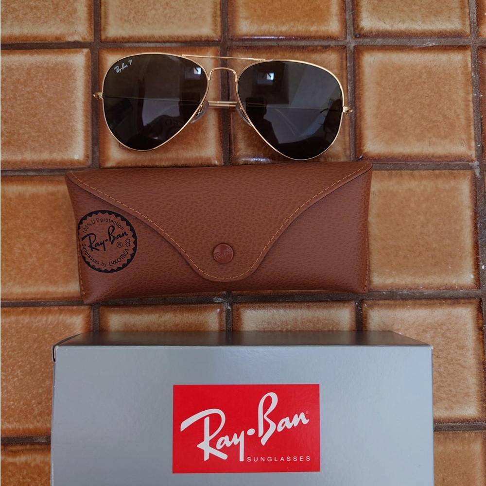 Ray-Ban Gold Frame Aviator Polarized Sunglasses